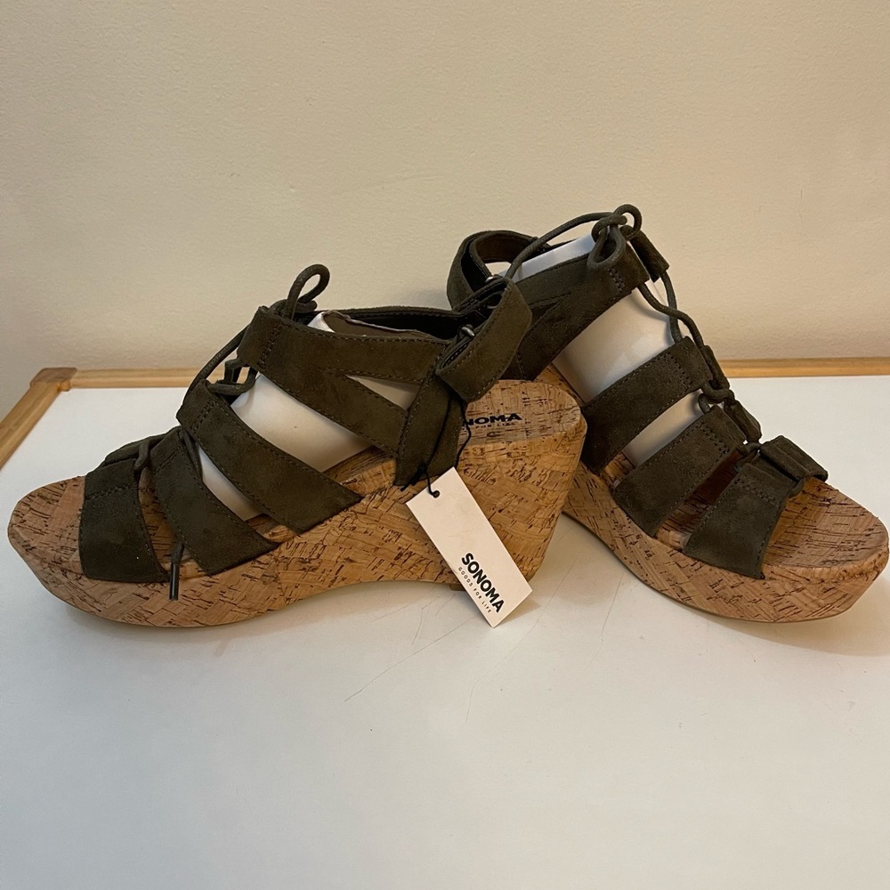 NWT Sonoma Olive Green Wedge Sandals